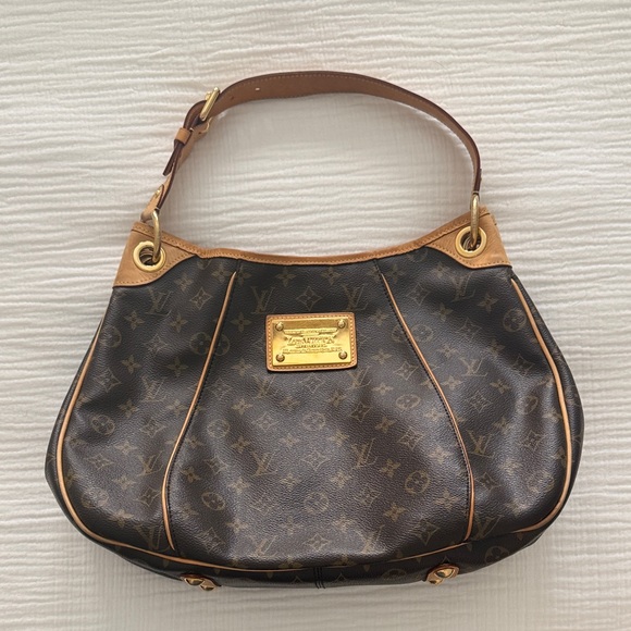 Louis Vuitton Dark Brown Monogram Shoulder Bag - Picture 1 of 5